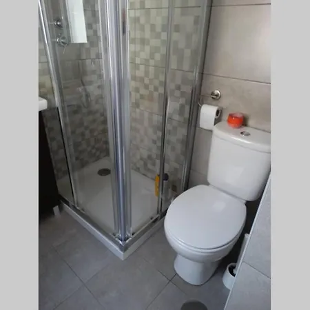 3 Bedrooms Ap In Graca - Great For Families&groups Apartment