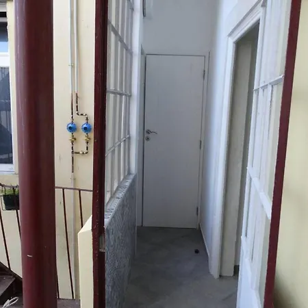 Apartment 3 Bedrooms Ap In Graca - Great For Families&groups
